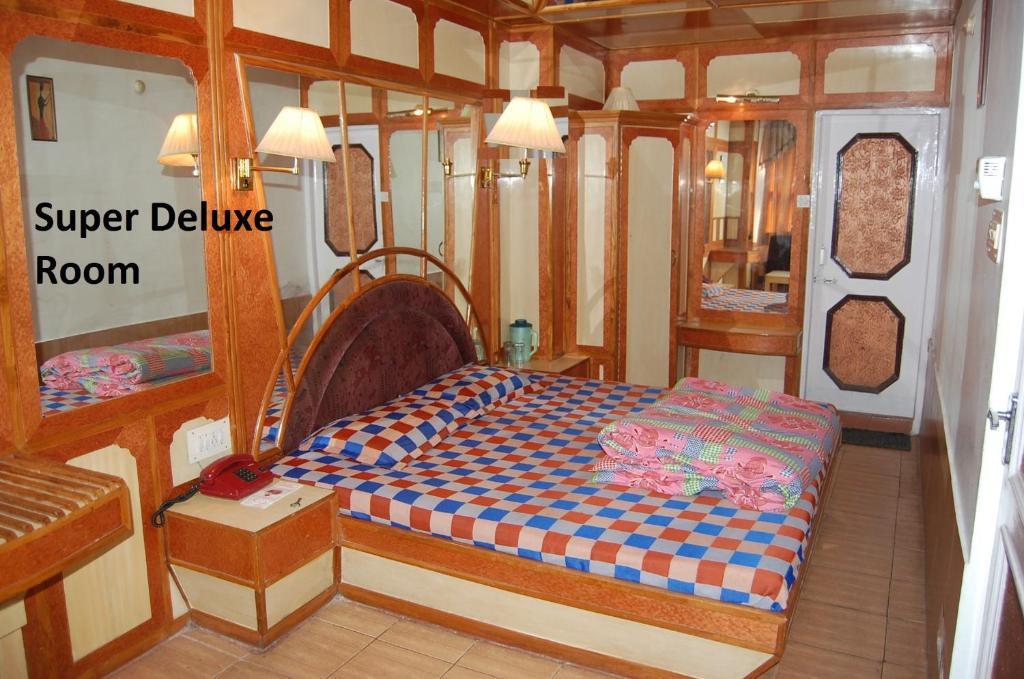 Hotel Gulmarg Regency Shimla Værelse billede